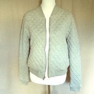 GAP Jackets & Blazers - Gap Quilted Bomber GAP Jackets & Blazers - Gap Quilted Bomber