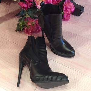 ļHOST PICKļ Zara Trafaluc Pointy Ankle Booties ļHOST PICKļ Zara Trafaluc Pointy Ankle Booties