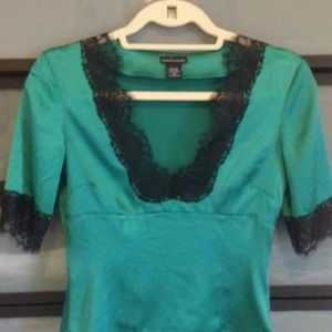 100% silk and lace blouse. Moda international 100% silk and lace blouse. Moda international