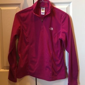 North Face qtr zip pink fleece pull over size M North Face qtr zip pink fleece pull over size M