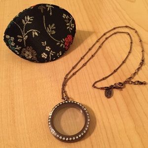 Origami Owl Jewelry - Origami Owl Chocolate Brown Magnetic Locket. Origami Owl Jewelry - Origami Owl Chocolate Brown Magnetic Locket.
