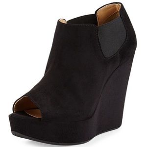 Dee Keller Shoes - REDUCTION❗️Black Suede Peep Toe Wedge Dee Keller Shoes - REDUCTION❗️Black Suede Peep Toe Wedge