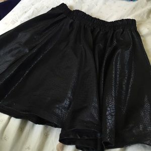 ZARA snakeskin printed skirt ZARA snakeskin printed skirt