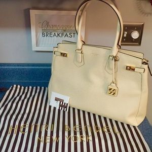henri bendel Handbags - HENRI BENDEL TOTE henri bendel Handbags - HENRI BENDEL TOTE