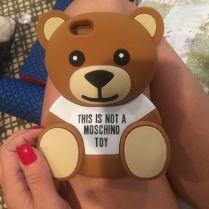 Moschino iPhone 6 phone case brand new in package Moschino iPhone 6 phone case brand new in package