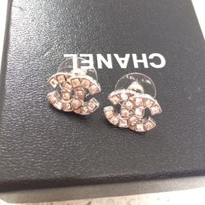 Jewelry - Rhine stone fashion earring Jewelry - Rhine stone fashion earring
