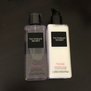 Victoria's Secret Accessories - NWT Victoria's Secret Set Victoria's Secret Accessories - NWT Victoria's Secret Set