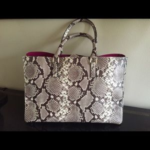 Alberta Di Canio Handbags - ALBERTA DI CANIO Leather, Snake Embossed Bag Alberta Di Canio Handbags - ALBERTA DI CANIO Leather, Snake Embossed Bag