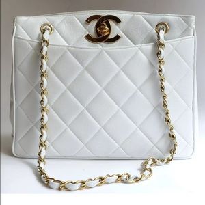 Authentic CHANEL Lambskin gold chain shoulder bag Authentic CHANEL Lambskin gold chain shoulder bag