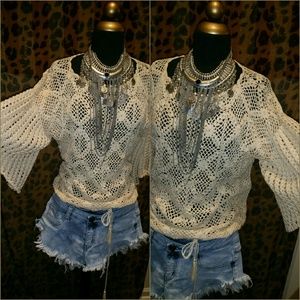 Vintage Handmade Crochet Bell Sleeve Bohemian Top Vintage Handmade Crochet Bell Sleeve Bohemian Top