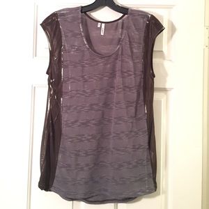 Studio Y Tops - Studio Y Burnout Sleeveless Sweater. Studio Y Tops - Studio Y Burnout Sleeveless Sweater.