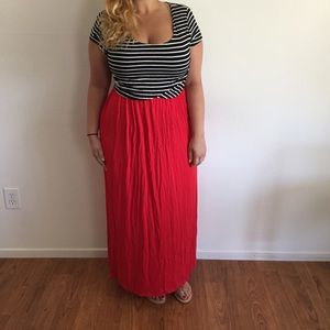 Dresses & Skirts - B&W Stripped Red Maxi Dress Dresses & Skirts - B&W Stripped Red Maxi Dress