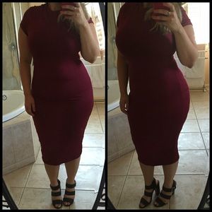 Dresses & Skirts - Maroon Midi Dress Dresses & Skirts - Maroon Midi Dress