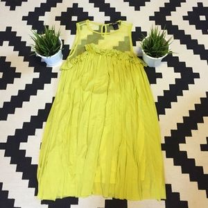 Short cocktail yellow/green ruffle dress Short cocktail yellow/green ruffle dress