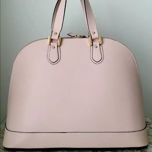 Alberta Di Canio Handbags - ⭐HP⭐Alberta Di Canio Bag Alberta Di Canio Handbags - ⭐HP⭐Alberta Di Canio Bag