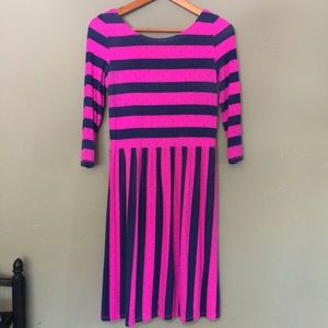 Lilly Pulitzer Dresses & Skirts - Lilly Pulitzer Navy & Pink Stripe Polka Dot Dress Lilly Pulitzer Dresses & Skirts - Lilly Pulitzer Navy & Pink Stripe Polka Dot Dress