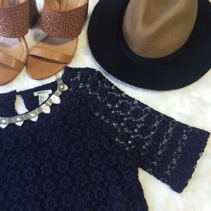 Forever 21 Tops - Forever 21 Navy Blue Daisy Crochet Lace Crop Top Forever 21 Tops - Forever 21 Navy Blue Daisy Crochet Lace Crop Top