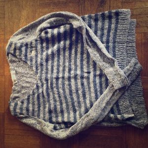 Abercrombie Kids size XL sweater Abercrombie Kids size XL sweater