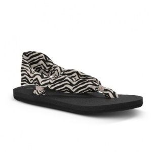 Sanuk Shoes - Sanuk Slingshot Zebra Sandals Sanuk Shoes - Sanuk Slingshot Zebra Sandals