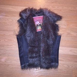 Faux Fur & Suede Vest Sz M Faux Fur & Suede Vest Sz M