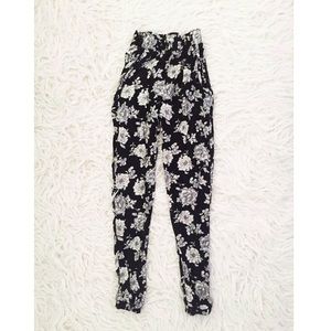 Brandy Melville Floral Susannah Pants Brandy Melville Floral Susannah Pants