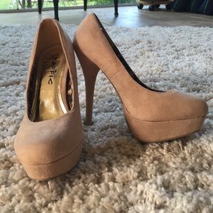 Traffic Shoes - Tan/cream/skin tone platform heels Traffic Shoes - Tan/cream/skin tone platform heels