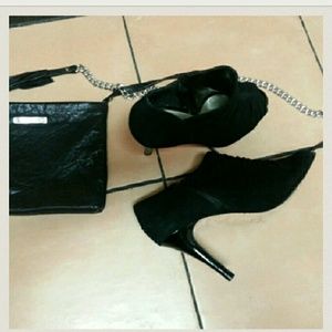ANTONIO MELANI Shoes - Antonio Melani suede peep toe heels - like new ANTONIO MELANI Shoes - Antonio Melani suede peep toe heels - like new