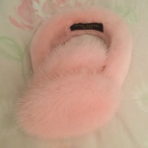 henri bendel Accessories - ❄️💘Henri Bendel Pink Mink Earmuffs NWOT❄️💘 henri bendel Accessories - ❄️💘Henri Bendel Pink Mink Earmuffs NWOT❄️💘