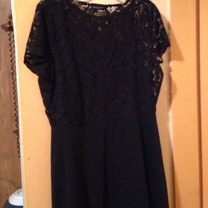 Dorothy Perkins black half lace dress. Dorothy Perkins black half lace dress.