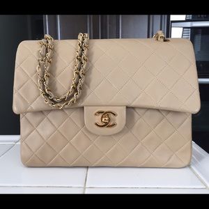 Chanel vintage medium classic flap beige flap Chanel vintage medium classic flap beige flap