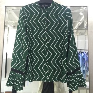 Style Mafia Tops - Zag button down top Style Mafia Tops - Zag button down top