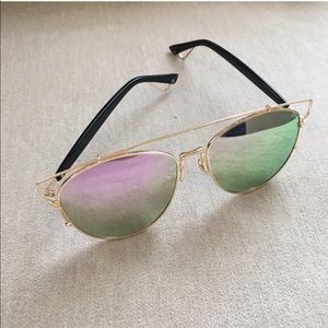 Accessories - Pink and Gold Sunglasses Accessories - Pink and Gold Sunglasses
