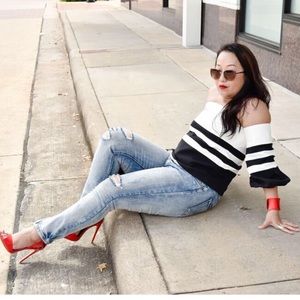Chicwish Tops - B&W Off The Shoulder Top Chicwish Tops - B&W Off The Shoulder Top