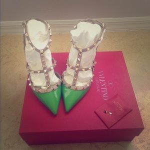Valentino Shoes - Authentic Valentino Rockstuds Apple Green Sz 38 Valentino Shoes - Authentic Valentino Rockstuds Apple Green Sz 38