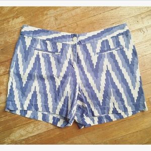 Kenar Pants - Patterned shorts Kenar Pants - Patterned shorts
