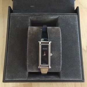 Gucci 1500 L Watch Gucci 1500 L Watch