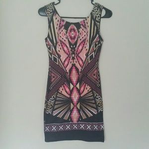 Giselle Dresses & Skirts - Geometric Short Dress Giselle Dresses & Skirts - Geometric Short Dress