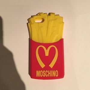 Moschino iPhone 5 case Moschino iPhone 5 case