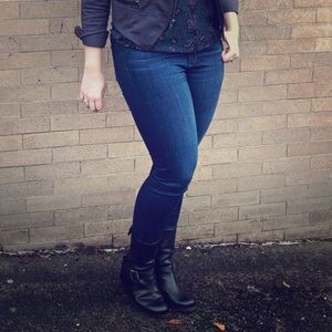 Paige Jeans Denim - Paige Hoxton Ultra Skinny Jeans Paige Jeans Denim - Paige Hoxton Ultra Skinny Jeans