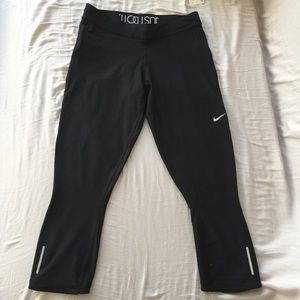 Nike Dri-Fit Running Capri Leggings Nike Dri-Fit Running Capri Leggings