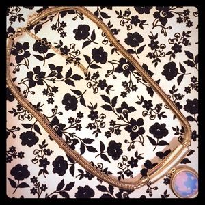 Jewelmint Jewelry - 🆕 JewelMint Gold Necklace with Pendant Jewelmint Jewelry - 🆕 JewelMint Gold Necklace with Pendant