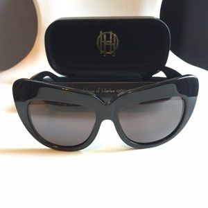 House of Harlow 1960 Accessories - House of Harlow 1960 Chelsea Sunglasses Black New House of Harlow 1960 Accessories - House of Harlow 1960 Chelsea Sunglasses Black New