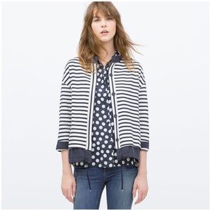 Zara Jackets & Blazers - NWT Zara Flowing Blue & White Striped Jacket --- L Zara Jackets & Blazers - NWT Zara Flowing Blue & White Striped Jacket --- L