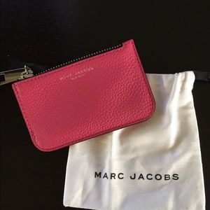 Marc Jacobs Handbags - Marc Jacobs Gotham leather pouch Marc Jacobs Handbags - Marc Jacobs Gotham leather pouch