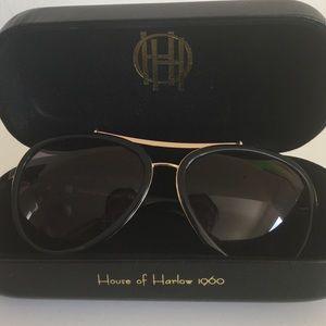 House of Harlow 1960 Accessories - House of Harlow 1960 sunglasses. House of Harlow 1960 Accessories - House of Harlow 1960 sunglasses.