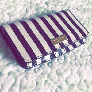 henri bendel Accessories - Henri Bendel Centennial Mini Case for Iphone 5/5s henri bendel Accessories - Henri Bendel Centennial Mini Case for Iphone 5/5s