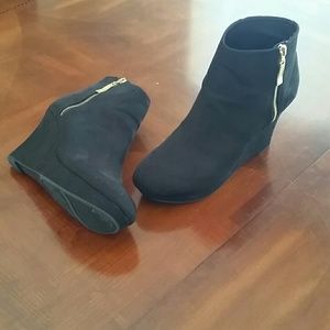 Christian Siriano Shoes - Black Suede Platform Wedge Booties Christian Siriano Shoes - Black Suede Platform Wedge Booties