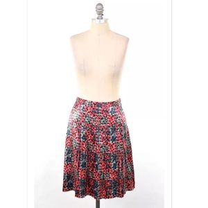 Marc Jacobs Dresses & Skirts - Marc Jacobs mod daisy print silk skirt Marc Jacobs Dresses & Skirts - Marc Jacobs mod daisy print silk skirt