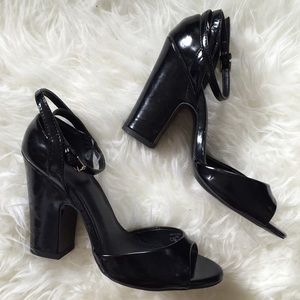 Zara Shoes - Zara Black Patent Leather Strappy Block Heels Zara Shoes - Zara Black Patent Leather Strappy Block Heels