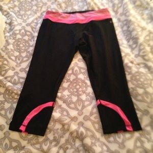 Danskin Now Pants - Black and hot pink Capri workout pants Danskin Now Pants - Black and hot pink Capri workout pants